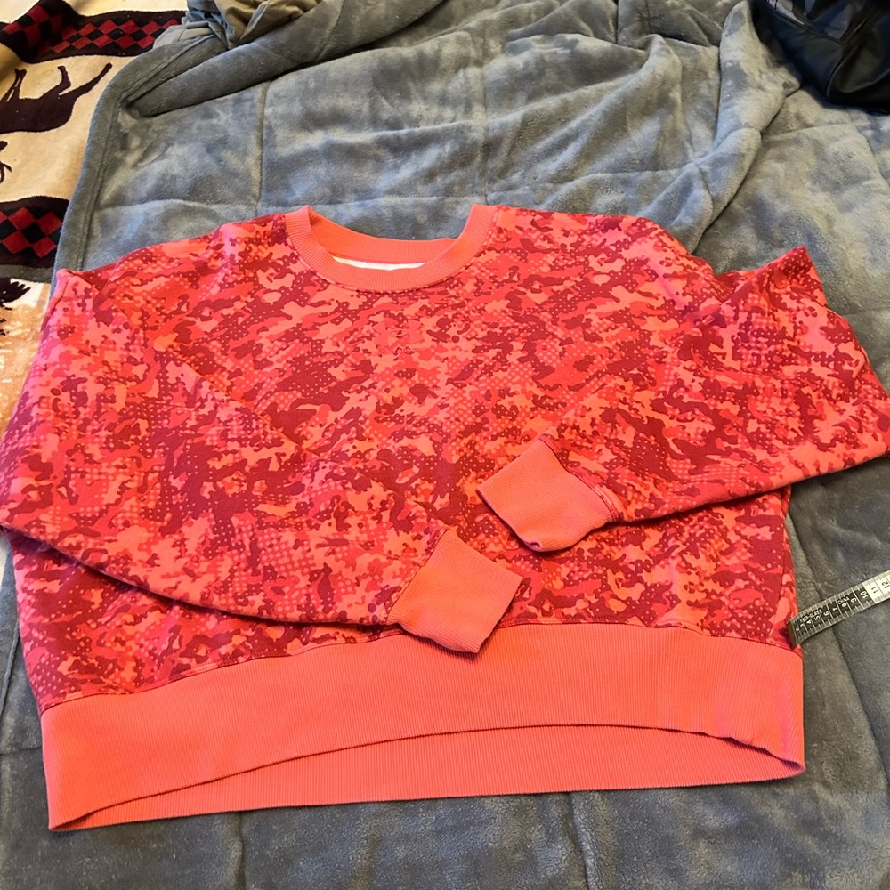 Under Armour Coral Camo Crewneck (kind of a crop top)